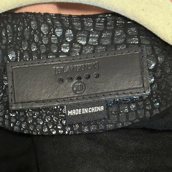 BlankNYC Black Reptile Embossed Drape Jacket; size XS - Picture 4 of 9
